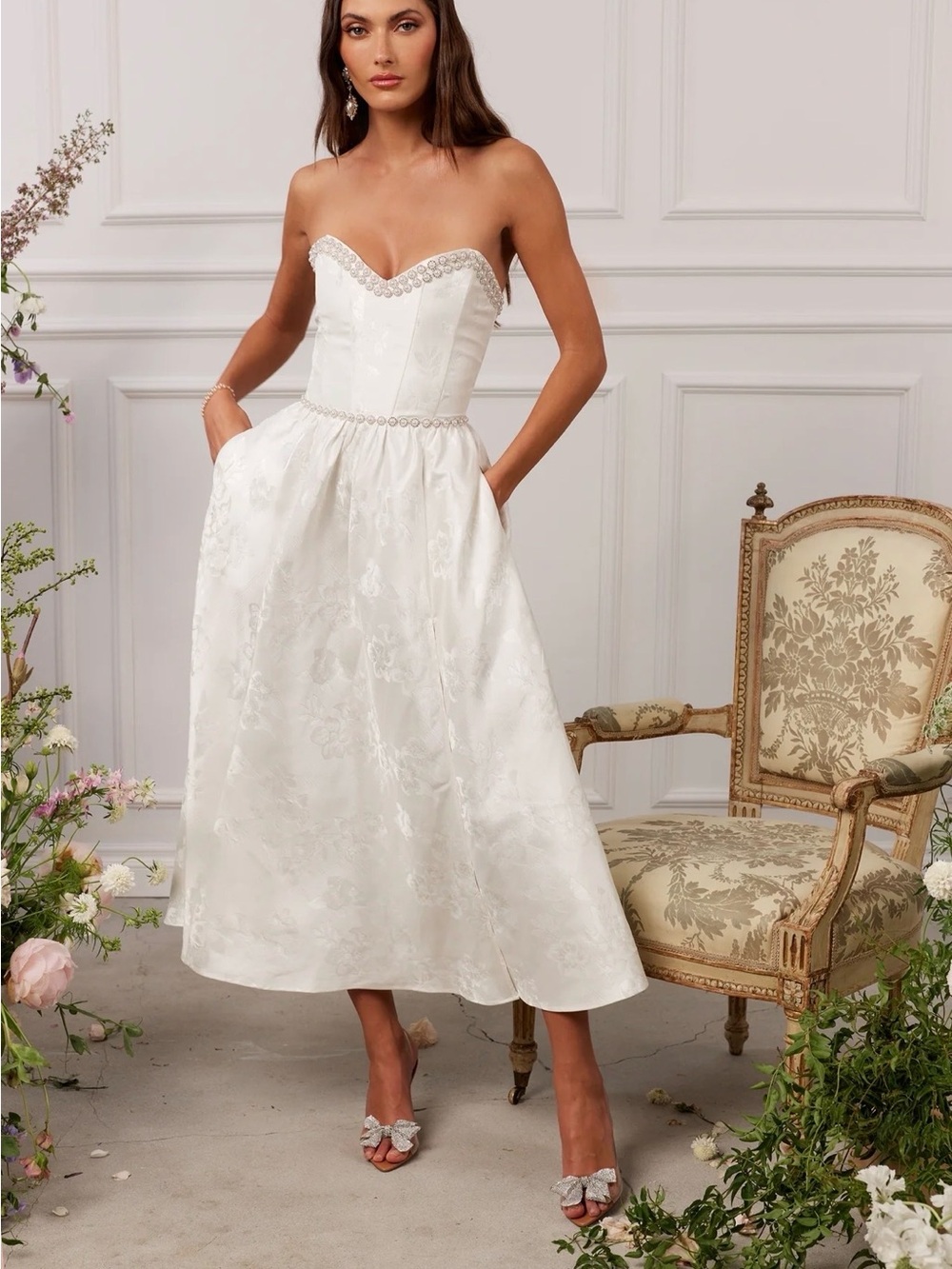 V. Chapman White Strapless Sweetheart Midi Dress with Thigh Slit - Picture 4 of 10